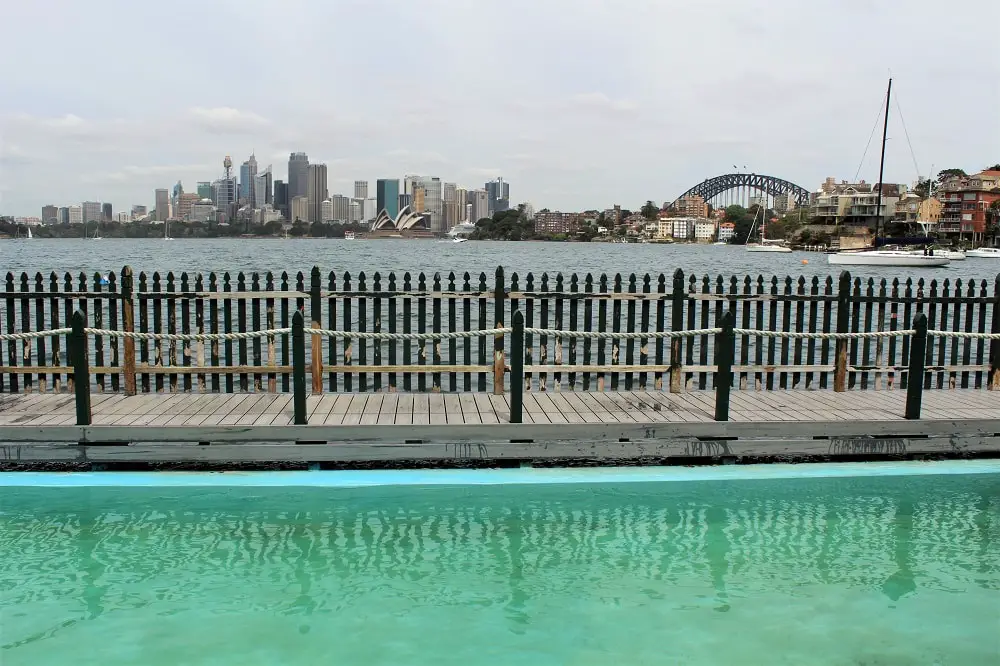 Discover peace and tranquility on this 3km Sydney walk from Mosman Bay to Cremorne Point, passing by Lex and Ruby's Gardens, MacCallum Pool and perfect city views.