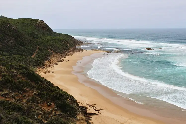 Castle Cove lookout, a top attraction on the Great Ocean Road drive.