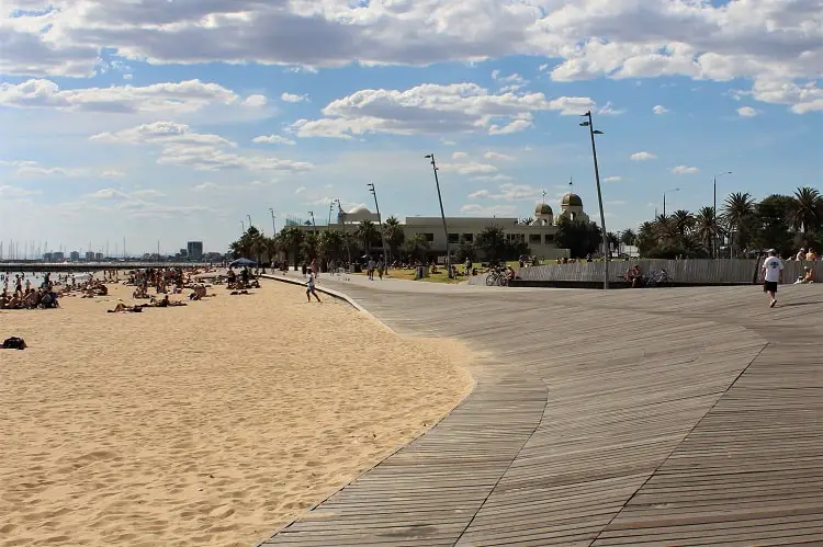 St Kilda Beach in Melbourne - guide for those thinking of moving to Melbourne.
