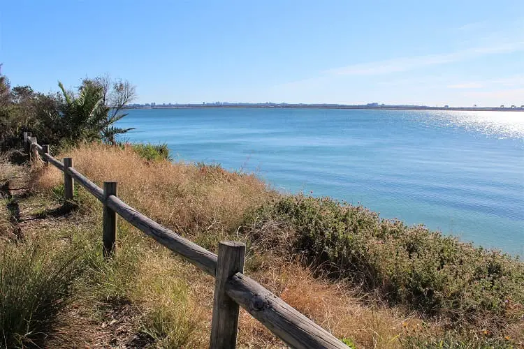 The top things to do in Brighton-Le-Sands, near Sydney airport. Discover waterside restaurants & cafes, a quiet beach, safe swimming area & walk/cycle path.