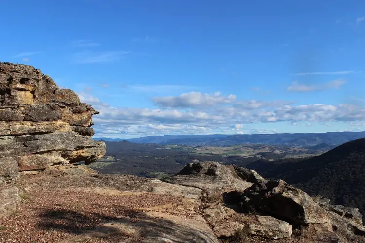 Stunning view across the Blue Mountains scenery from Sunset Rock lookout in Mount Victoria.